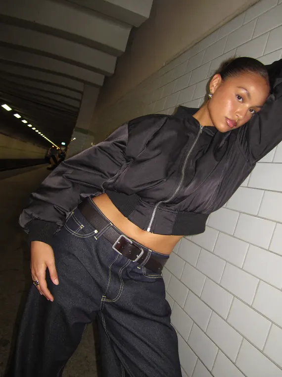 AI fashion model shoot: streetwear, subway tunnel flash
