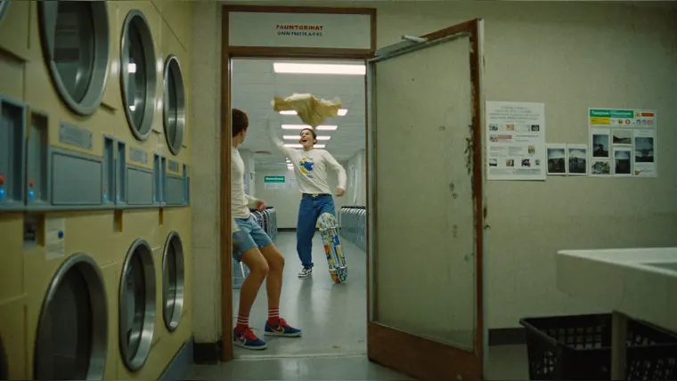Fashion film Laundry Day, scene 3: friends arrive