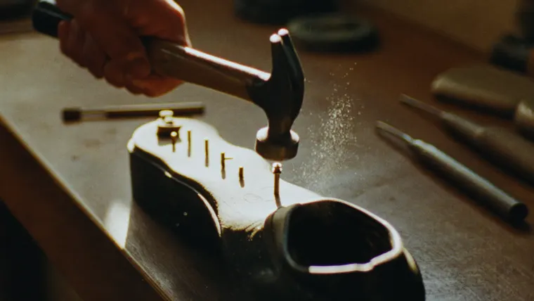 Shoe commercial The Cobbler, scene 3: tacks into the sole